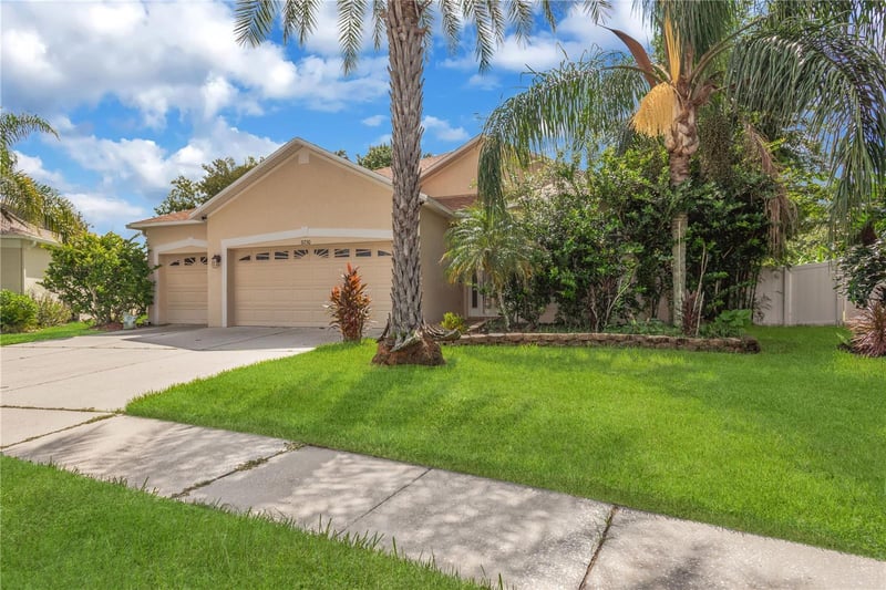 31230 Alchester Dr, Wesley Chapel, FL 33543