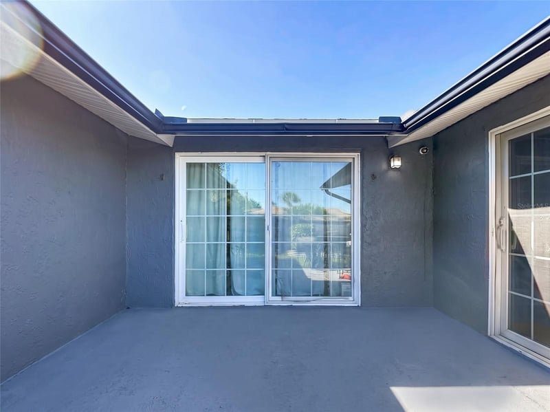7305 San Carlos Dr, Port Richey, FL 34668