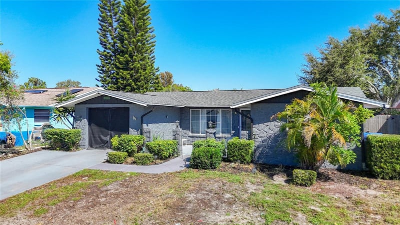 7305 San Carlos Dr, Port Richey, FL 34668