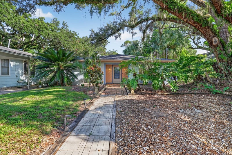 317 W Comanche Ave, Tampa, FL 33604
