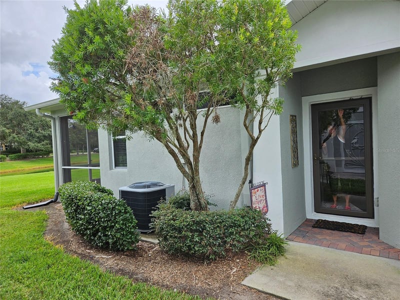 1215 Lyndhurst Greens Dr #.000, Sun City Center, FL 33573