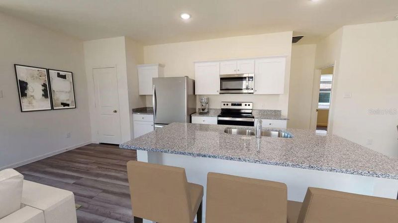 11247 Arnold Loop, San Antonio, FL 33576