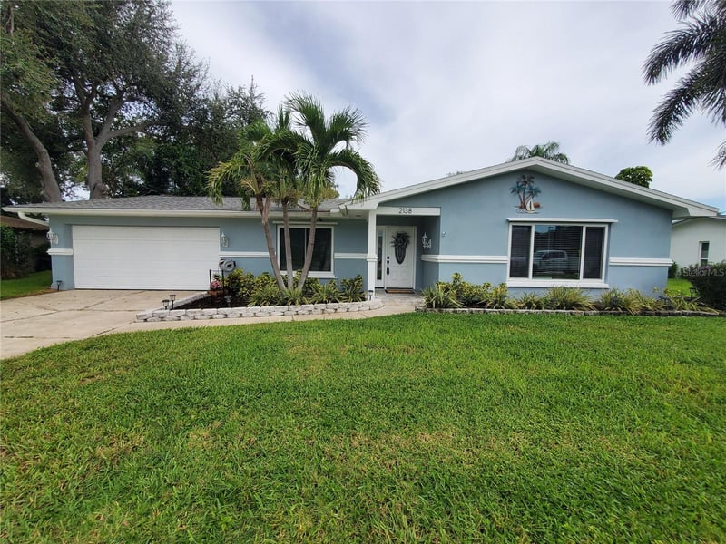 2138 Grove Pl, Clearwater, FL 33764