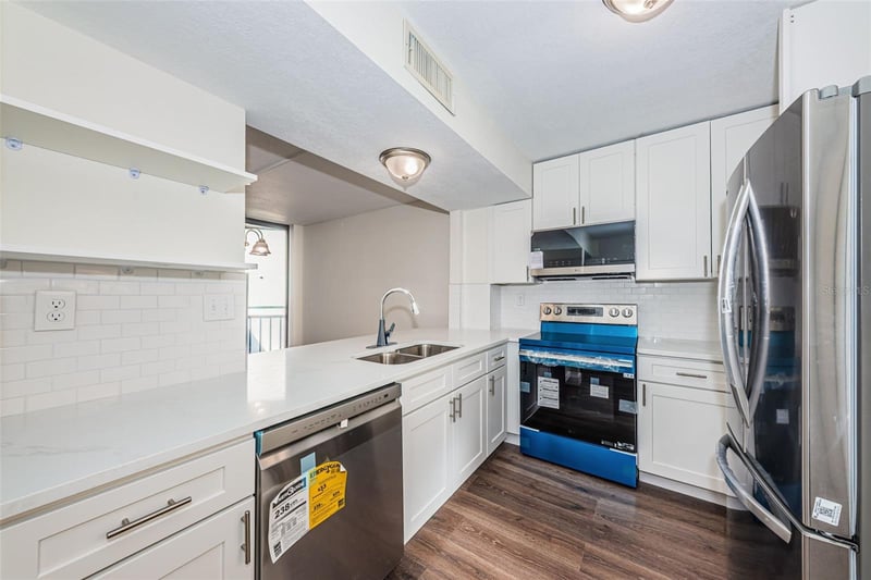 5541 Puerta Del Sol Blvd S #313, St Petersburg, FL 33715