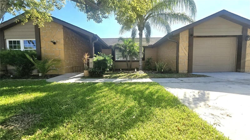 3532 Overland Dr, Holiday, FL 34691