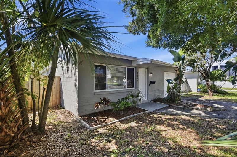 310 93rd Ave N, St Petersburg, FL 33702