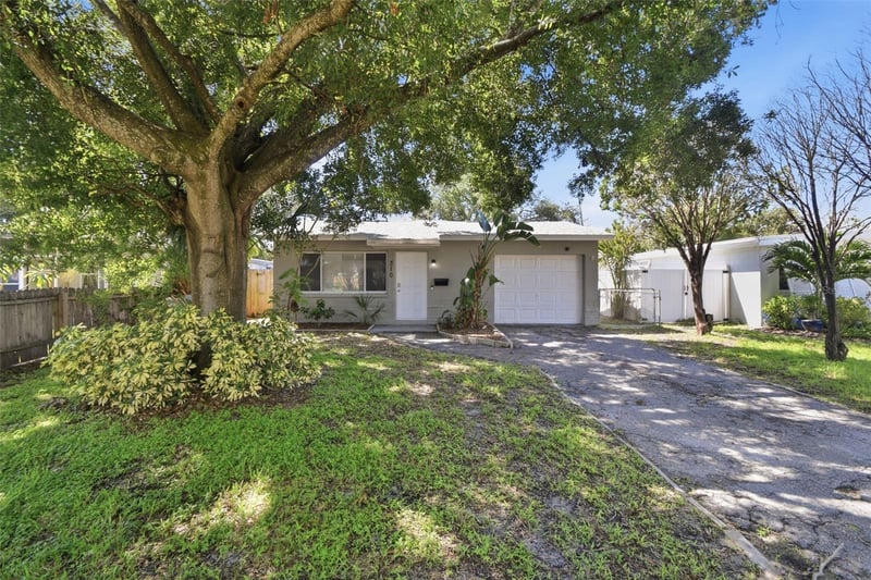 310 93rd Ave N, St Petersburg, FL 33702