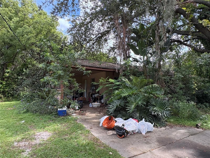 102 13th St SE, Ruskin, FL 33570