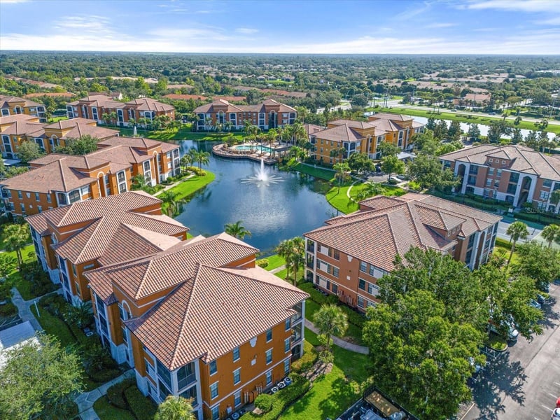 8341 38th Street Cir E #202, Sarasota, FL 34243