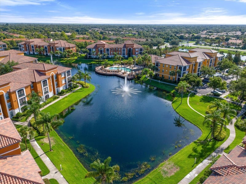 8341 38th Street Cir E #202, Sarasota, FL 34243