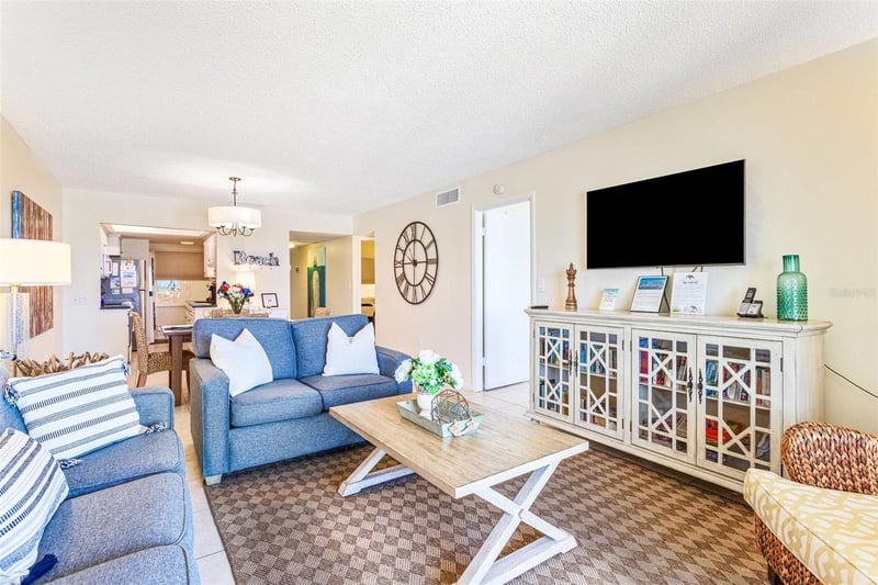 13000 Gulf Blvd #211, Madeira Beach, FL 33708