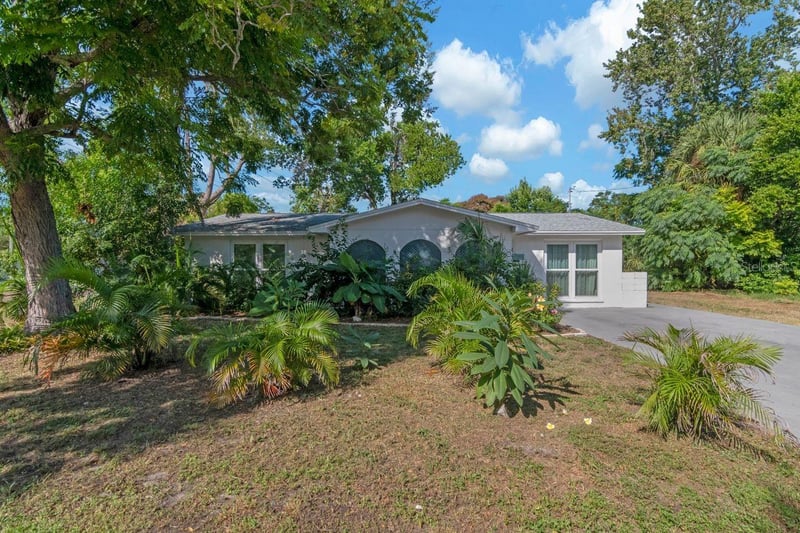 11005 Harding Dr, Port Richey, FL 34668