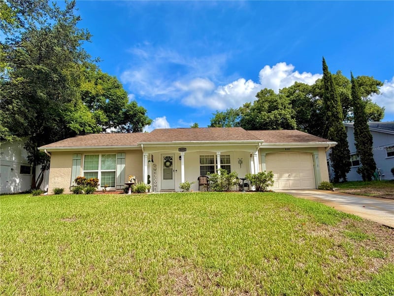 8401 Mill Creek Ln, Hudson, FL 34667