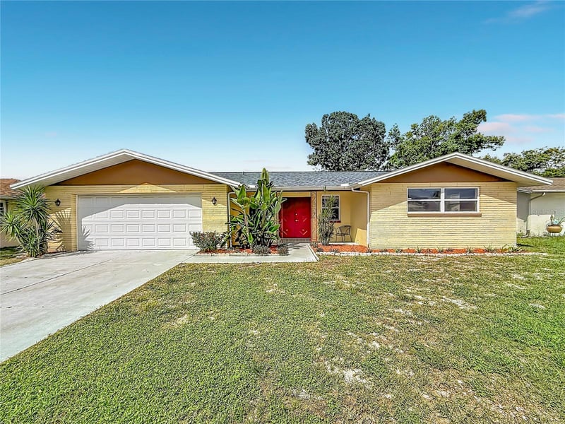 7633 Lotus Dr, Port Richey, FL 34668