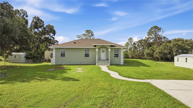 1017 77th St E, Palmetto, FL 34221