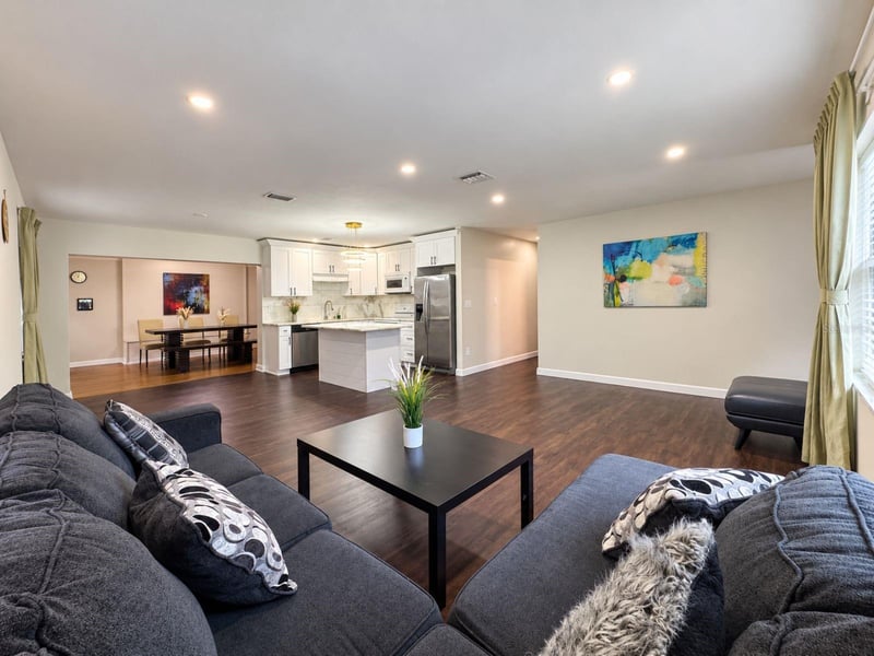 7035 Orkney Ave N, St Petersburg, FL 33709