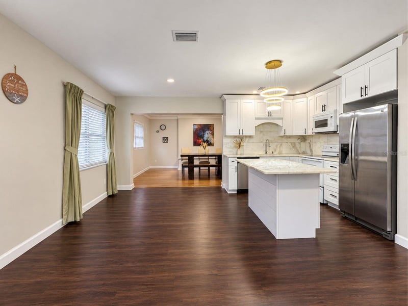 7035 Orkney Ave N, St Petersburg, FL 33709