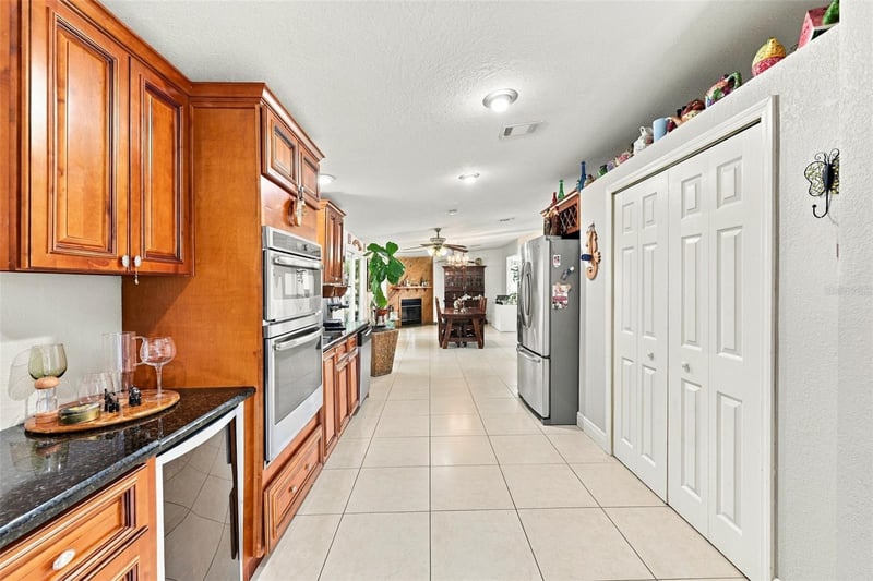 9811 Dale St, Hudson, FL 34669