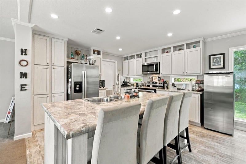 15247 Loma Ave, Spring Hill, FL 34610