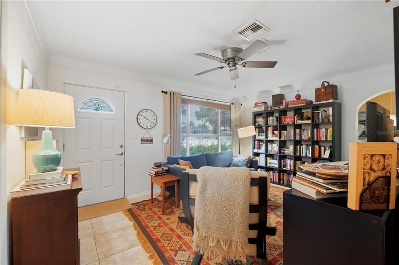 4559 24th Ave N, St Petersburg, FL 33713