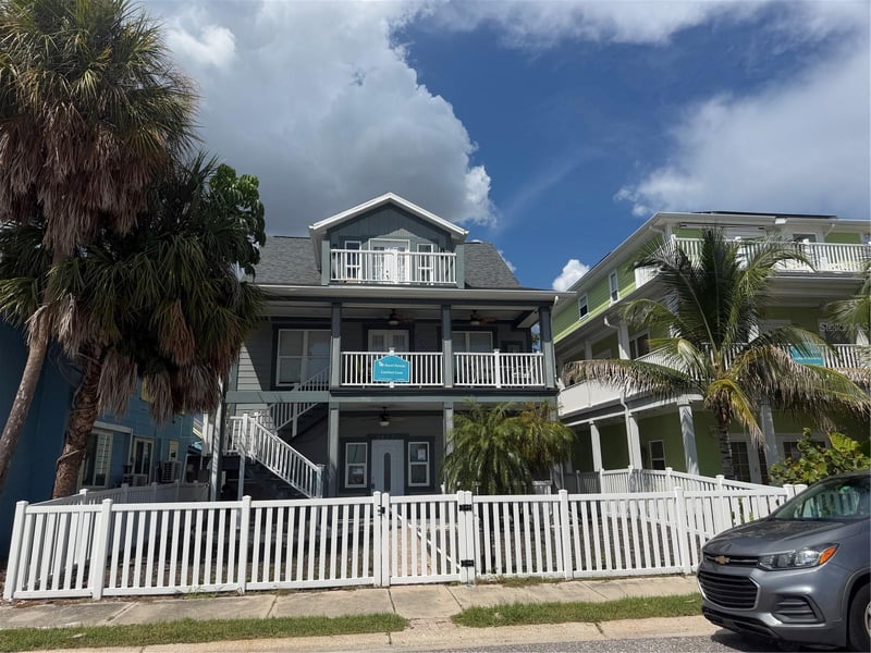 5433 Essex Ave S, Gulfport, FL 33707