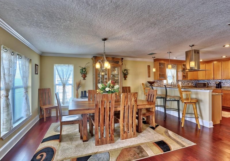 5433 Essex Ave S, Gulfport, FL 33707