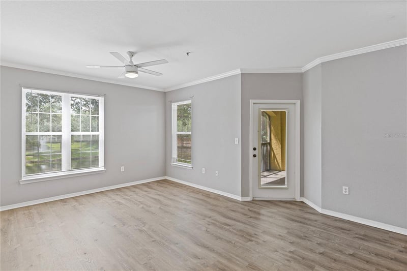 10105 Courtney Oaks Cir #203, Tampa, FL 33619