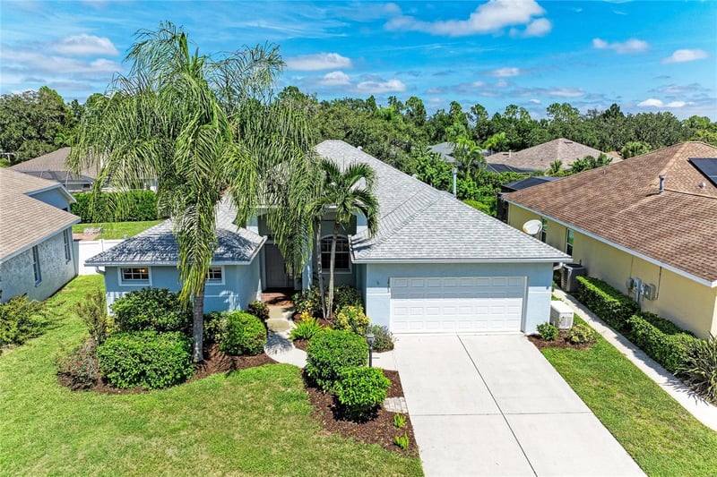12105 Beeflower Dr, Lakewood Ranch, FL 34202