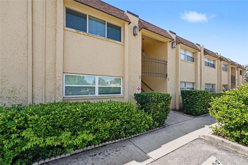 4450 40th Ave N #D12, St Petersburg, FL 33714