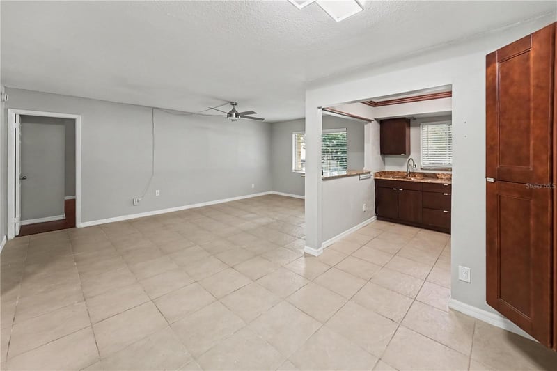 4450 40th Ave N #D12, St Petersburg, FL 33714