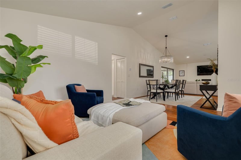 3160 Chamblee Ln, Clearwater, FL 33759