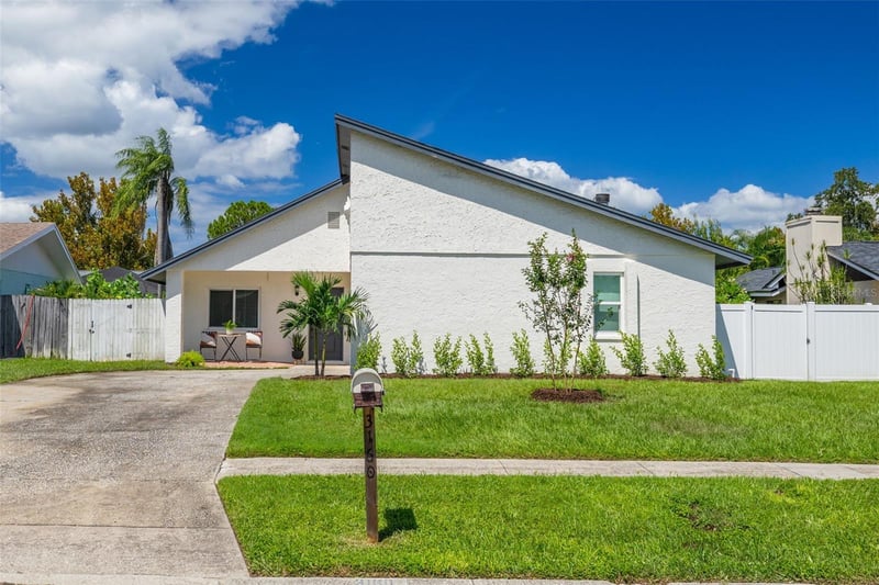 3160 Chamblee Ln, Clearwater, FL 33759