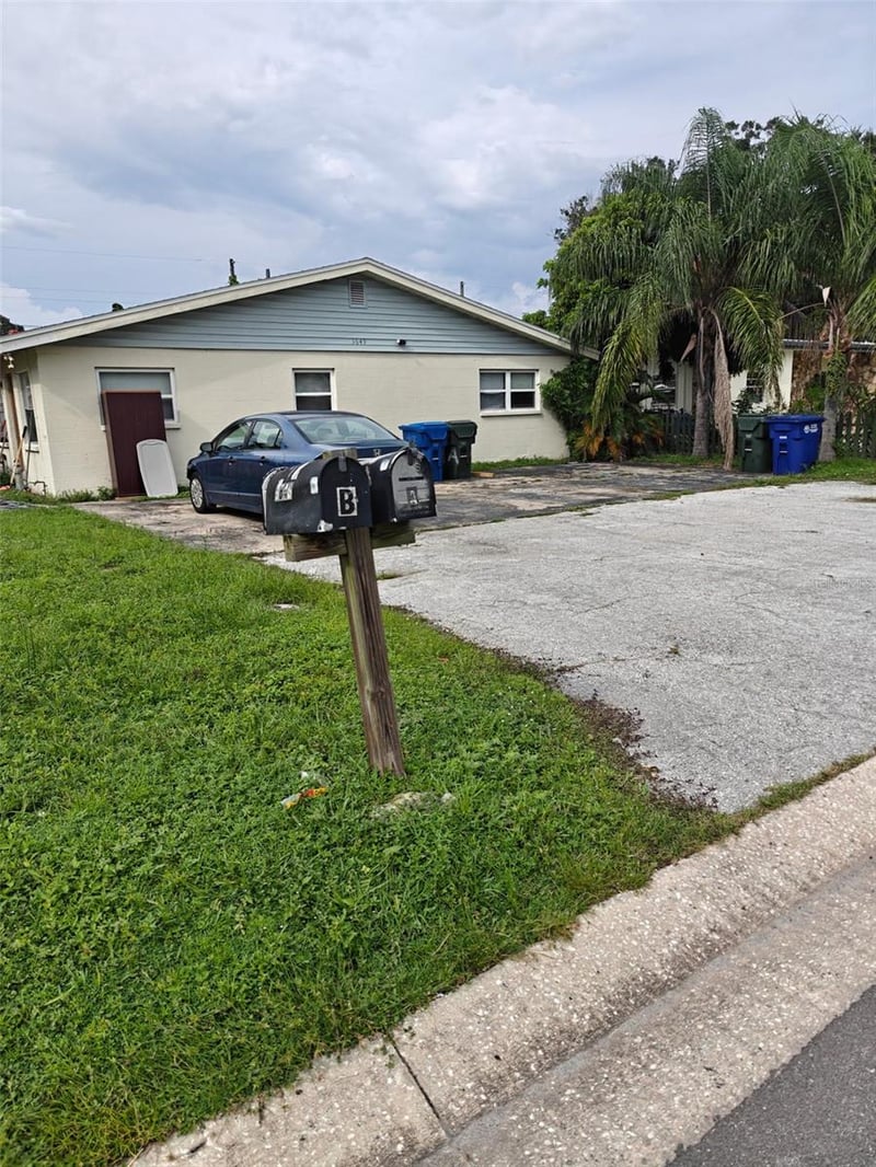 3649 136th Ave, Largo, FL 33771
