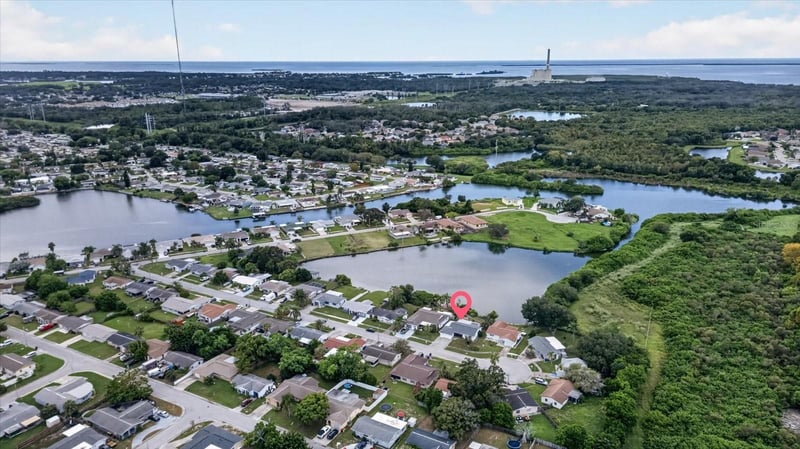 2217 Harrison Dr, Holiday, FL 34691