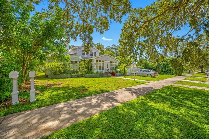 1225 11 St N, St Petersburg, FL 33705