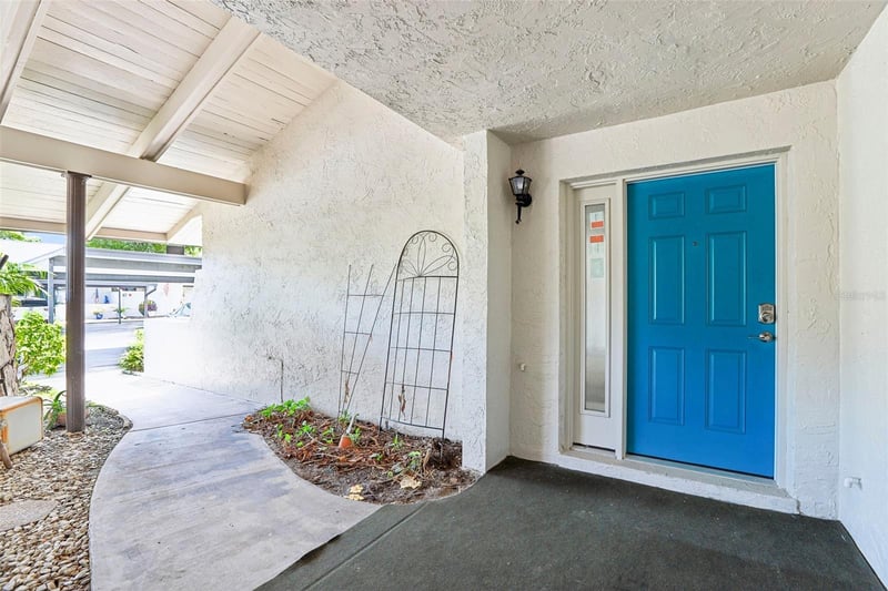 1202 11th Cir SE, Largo, FL 33771
