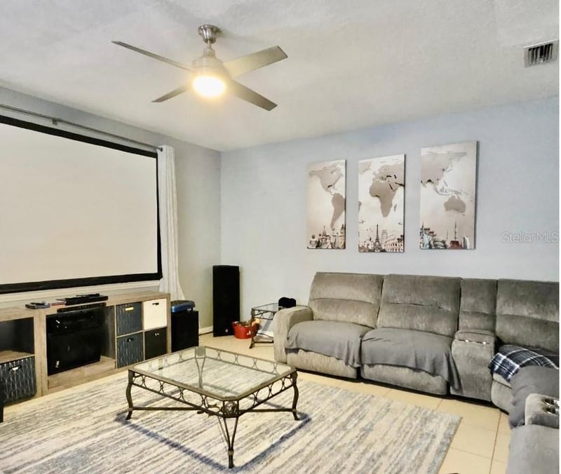 12135 Fox Bloom Ave, Gibsonton, FL 33534