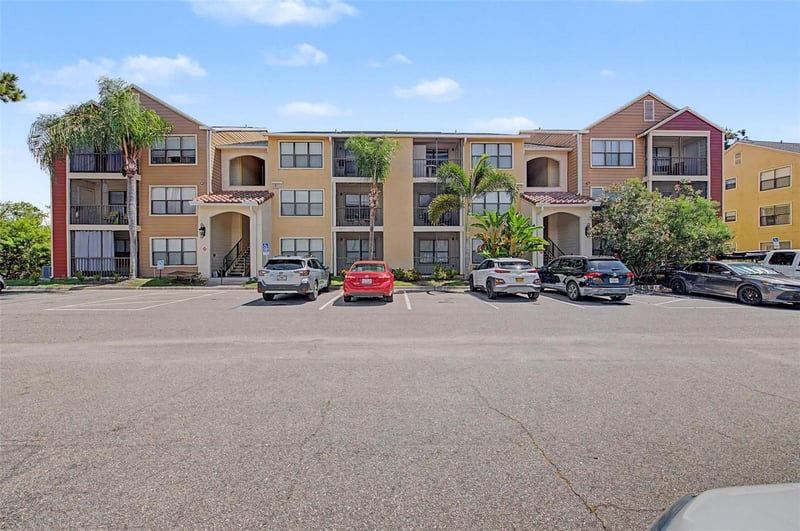 11901 4th St N #1206, St Petersburg, FL 33716