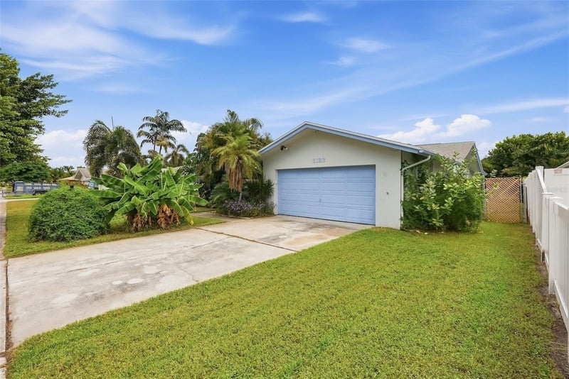3123 62nd St N, St Petersburg, FL 33710