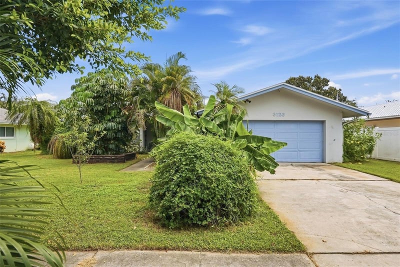 3123 62nd St N, St Petersburg, FL 33710