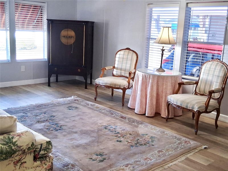 1001 Starkey Rd #468, Largo, FL 33771