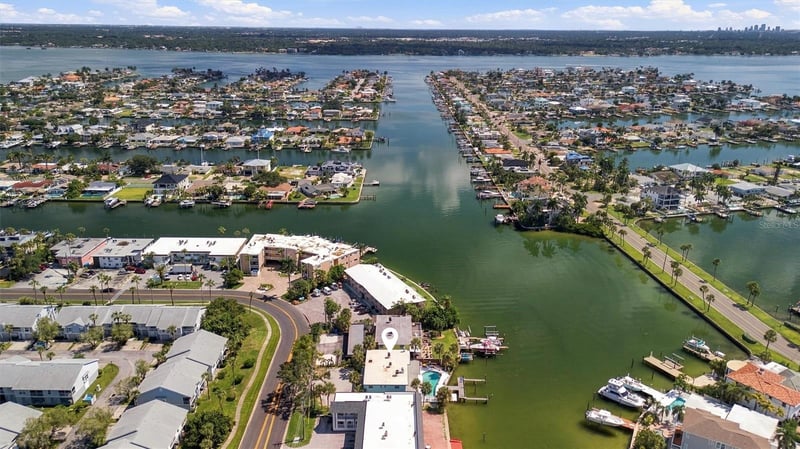 225 116th Ave #225C, Treasure Island, FL 33706