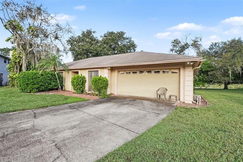 602 Speck Ct, Tampa, FL 33613