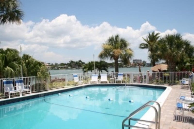 10265 Gulf Blvd #B314, Treasure Island, FL 33706
