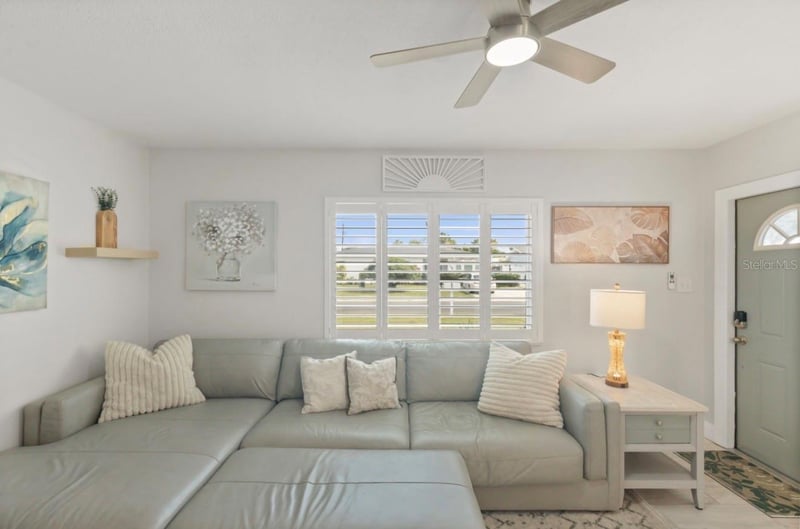 6027 43rd Ter N, Kenneth City, FL 33709