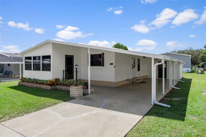 35106 Mcculloughs Leap, Zephyrhills, FL 33541