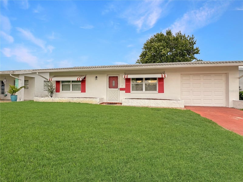 9737 36th Way N, Pinellas Park, FL 33782