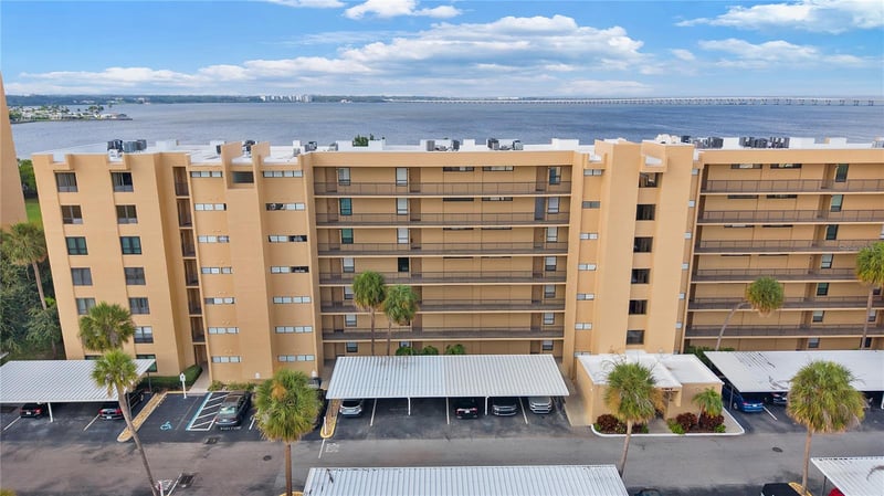 2617 Cove Cay Dr #103, Clearwater, FL 33760