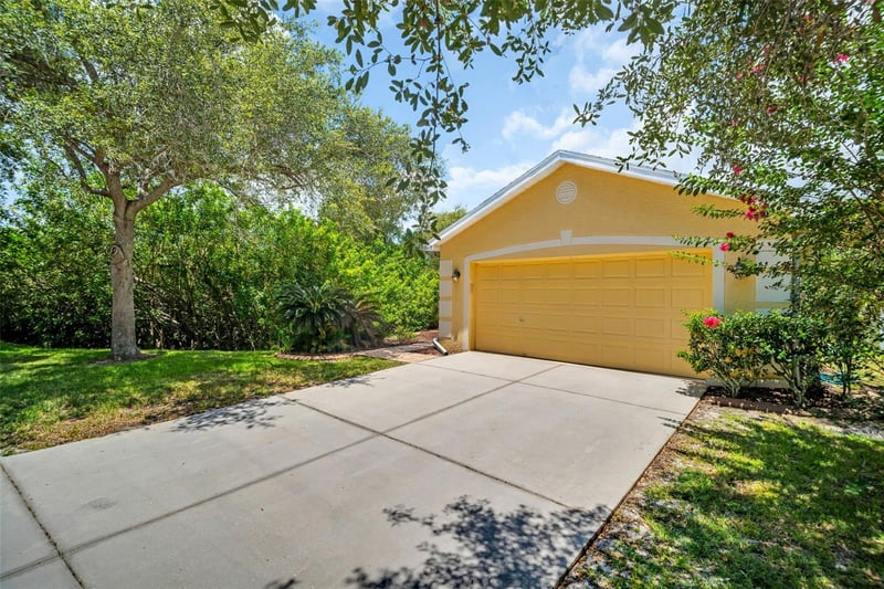 12415 Rustic View Ct, Tampa, FL 33635