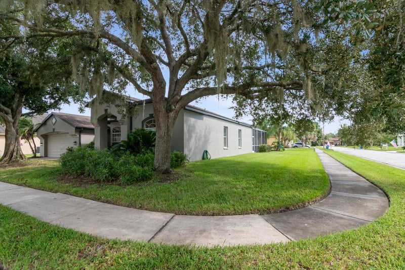 1630 Littlebrook Ln, Wesley Chapel, FL 33543